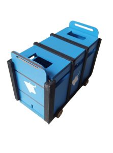 XL crate of toy bulls - Image 3