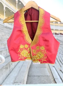 Gilet rose et doré