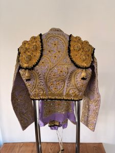 Traje de Luces Malva y Oro5